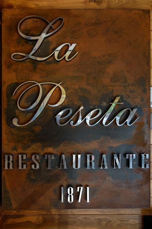 Hotel Restaurante La Peseta Асторга Екстериор снимка